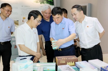 要聞 | 嘉興市委副書記、政法委書記帥燮瑯一行蒞臨景興紙業(yè)調(diào)研指導(dǎo)